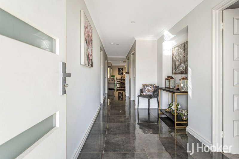 Photo - 31 Dalwallinu Terrace, Dawesville WA 6211 - Image 10