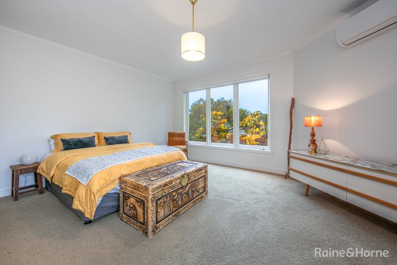 Photo - 31 De Lisle Avenue, Sunbury VIC 3429 - Image 21