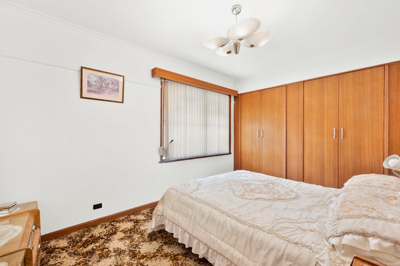 Photo - 31 Dearborn Parade, Corio VIC 3214 - Image 7