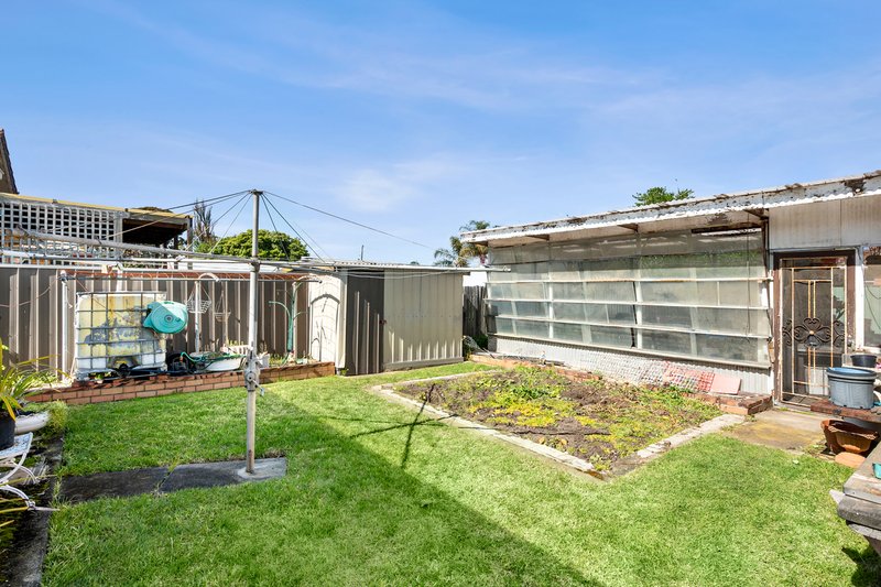 Photo - 31 Dearborn Parade, Corio VIC 3214 - Image 12