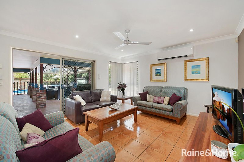 Photo - 31 Delacroix Place, Mackenzie QLD 4156 - Image 12