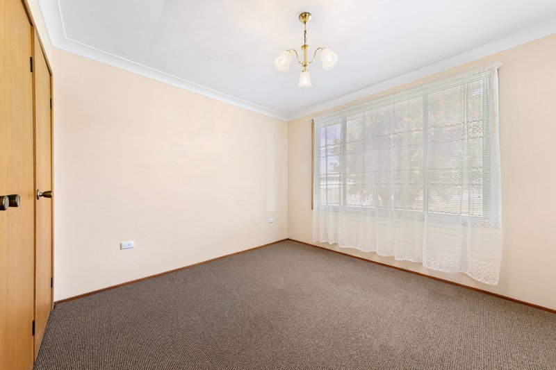 Photo - 31 Delia Avenue, Budgewoi NSW 2262 - Image 5