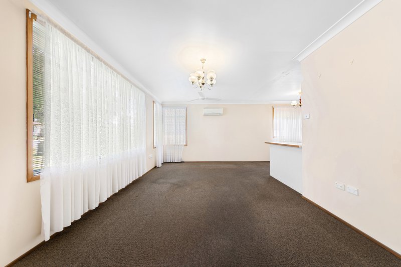 Photo - 31 Delia Avenue, Budgewoi NSW 2262 - Image 6