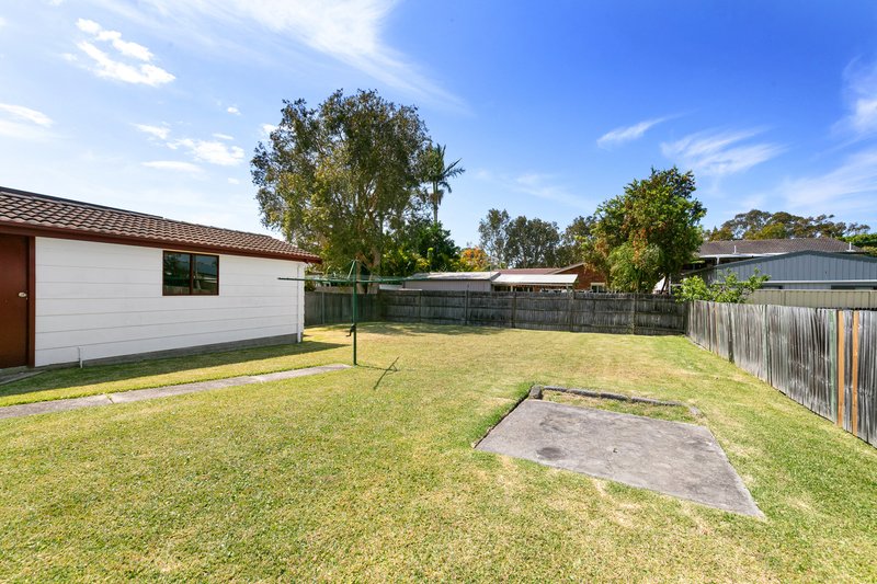 Photo - 31 Delia Avenue, Budgewoi NSW 2262 - Image 9