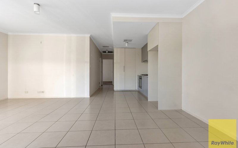 Photo - 31 Derby Lane, St Clair SA 5011 - Image 4