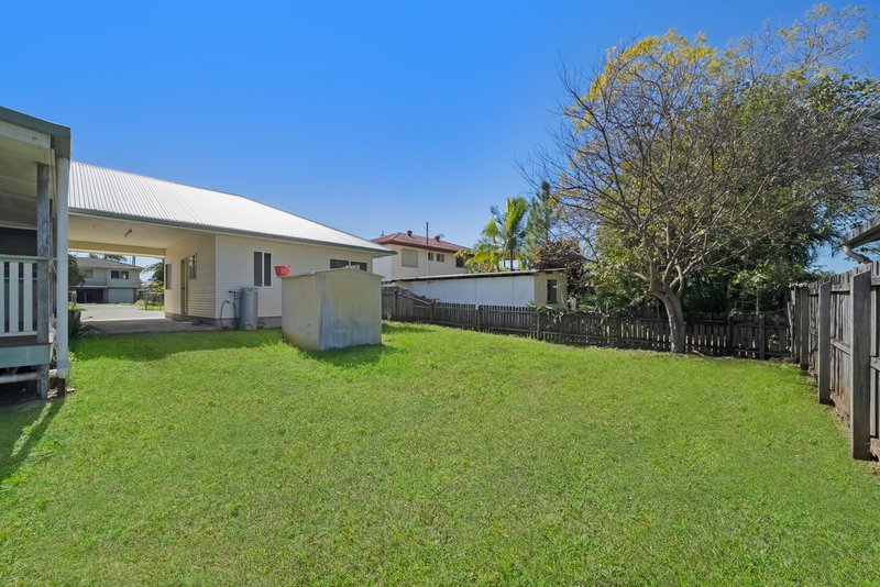 Photo - 31 Doon Street, Kallangur QLD 4503 - Image 18