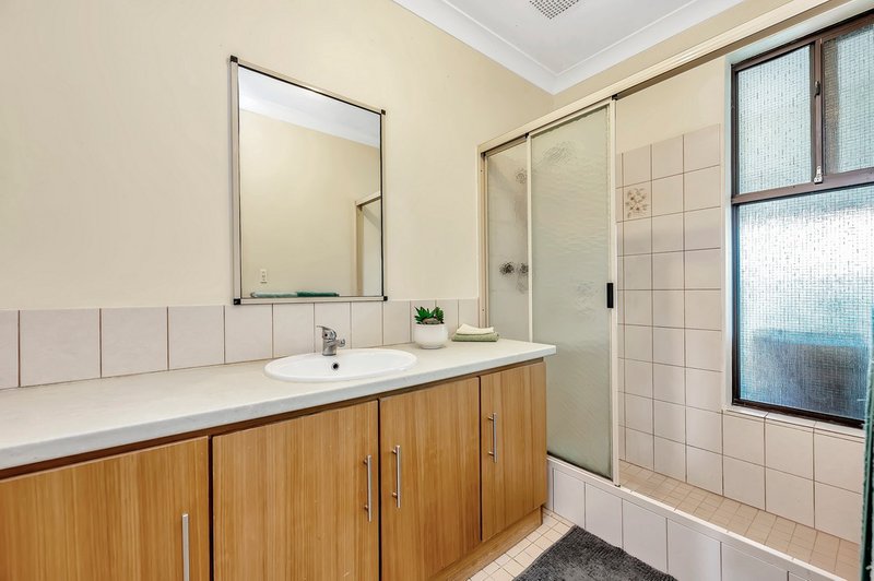 Photo - 31 Doongin Road, Greenfields WA 6210 - Image 10
