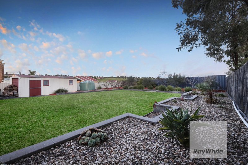 Photo - 31 Dorset Drive, Greenvale VIC 3059 - Image 27