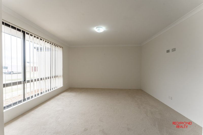 Photo - 31 Egretta Road, Tapping WA 6065 - Image 4