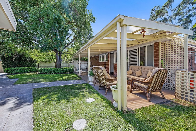 Photo - 31 Elmwood Crescent, Glen Waverley VIC 3150 - Image 9