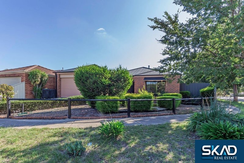 Photo - 31 Emerald Circuit, Craigieburn VIC 3064 - Image 1