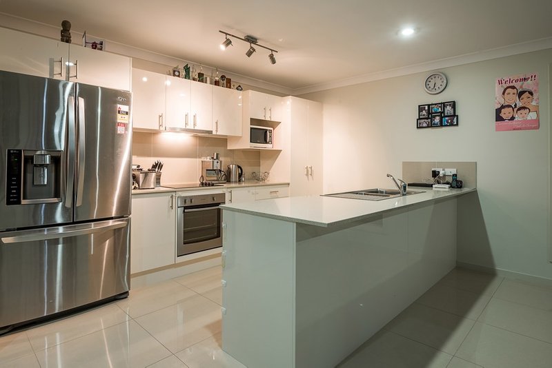 Photo - 31 Endeavour Circuit, Cannonvale QLD 4802 - Image 4