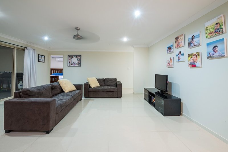 Photo - 31 Endeavour Circuit, Cannonvale QLD 4802 - Image 5