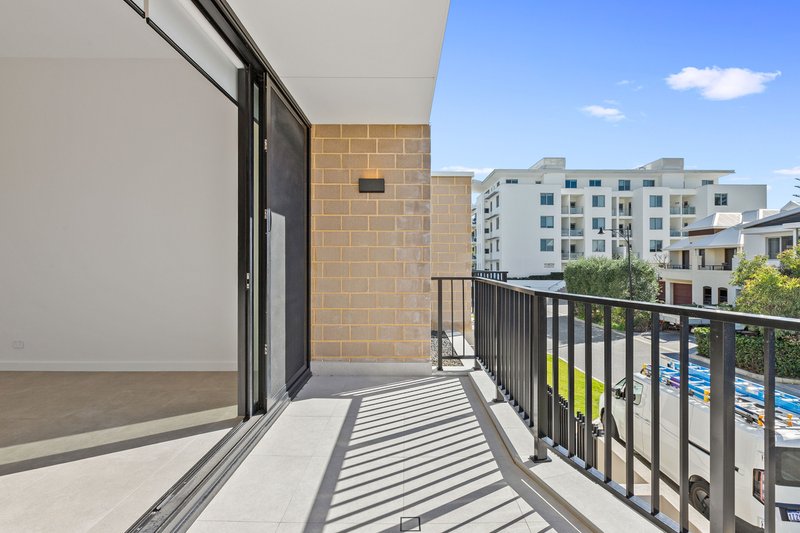 Photo - 3/1 Enderby Close, North Coogee WA 6163 - Image 7