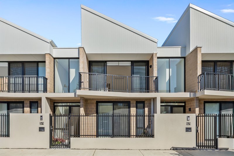 Photo - 3/1 Enderby Close, North Coogee WA 6163 - Image 16