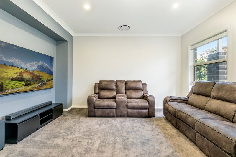 Photo - 31 Equinox Drive, Box Hill NSW 2765 - Image 11