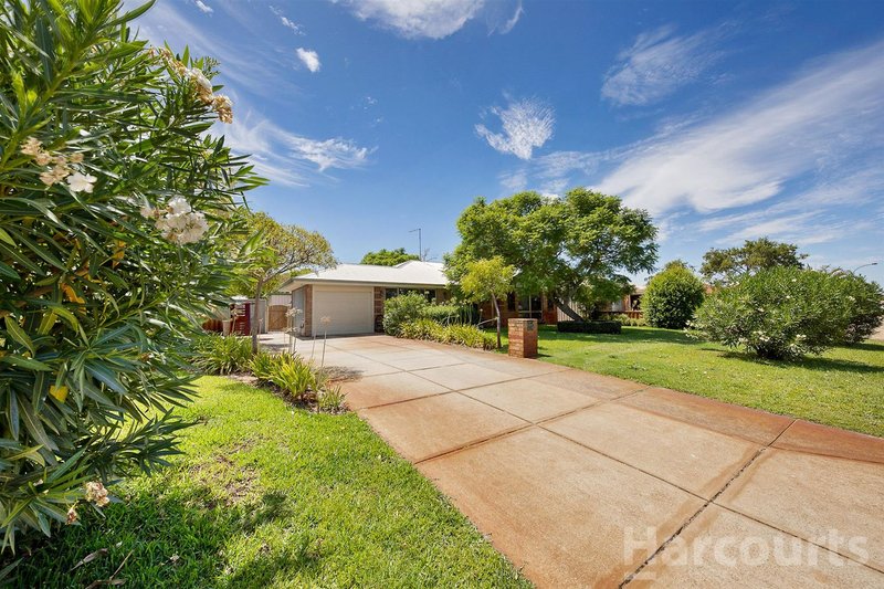 Photo - 31 Erica Street, Coodanup WA 6210 - Image 2