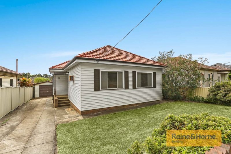 31 Eva Street, Roselands NSW 2196