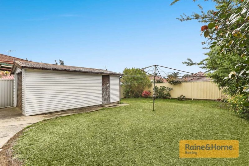 Photo - 31 Eva Street, Roselands NSW 2196 - Image 5