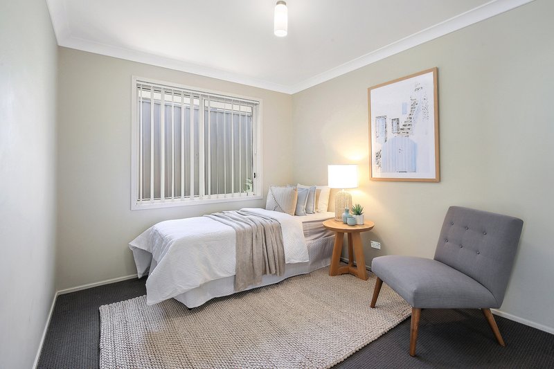 Photo - 31 Farrier Crescent, Hamlyn Terrace NSW 2259 - Image 10