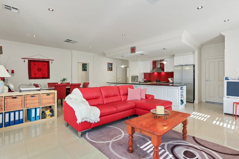 Photo - 31 Findon Road, Woodville South SA 5011 - Image 5