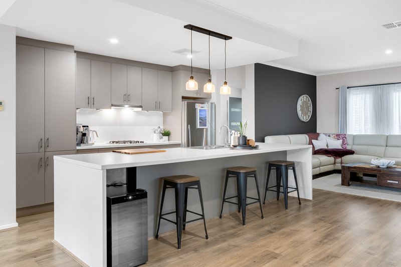 Photo - 31 Finnis Street, Blakeview SA 5114 - Image 6