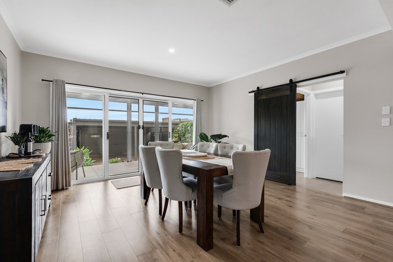 Photo - 31 Finnis Street, Blakeview SA 5114 - Image 11