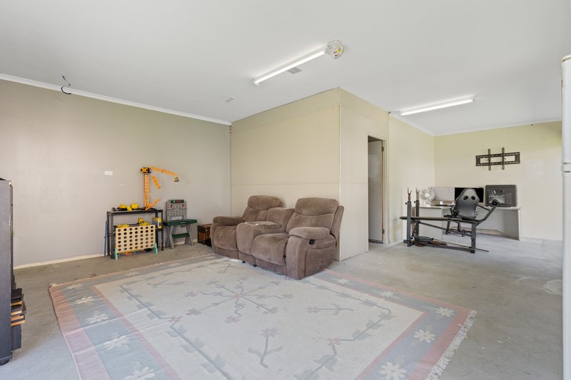 Photo - 31 Flinders Drive, Leichhardt QLD 4305 - Image 19