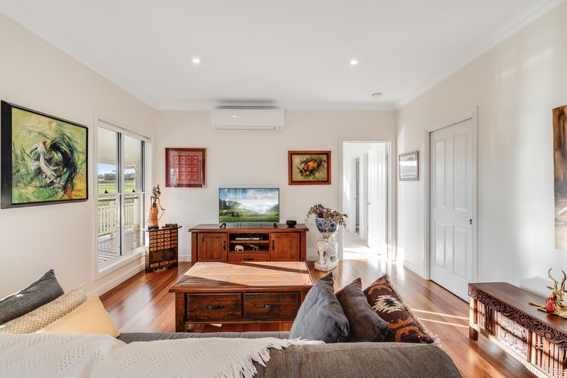 Photo - 31 Free Street, Nobby QLD 4360 - Image 9