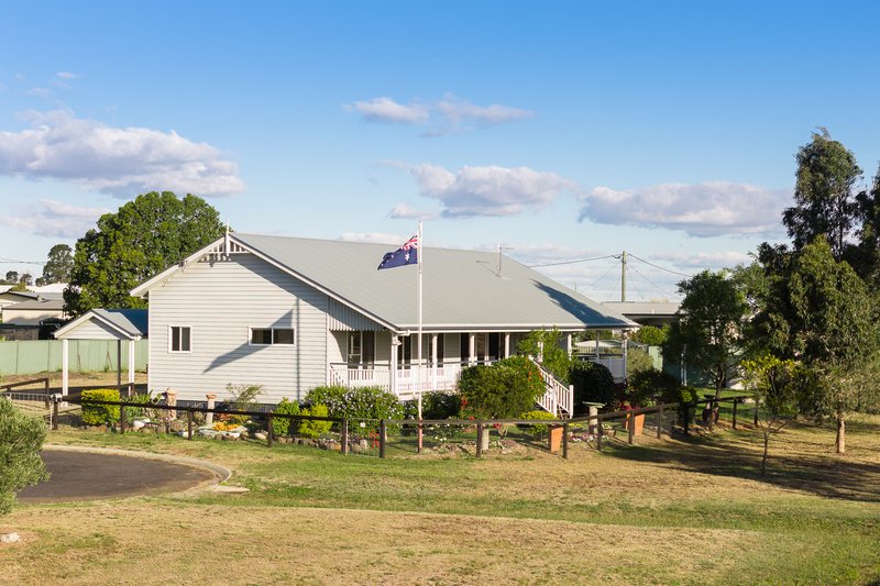 Photo - 31 Free Street, Nobby QLD 4360 - Image 18