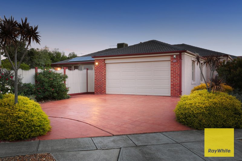 Photo - 31 Fuchsia Crescent, Point Cook VIC 3030 - Image 2