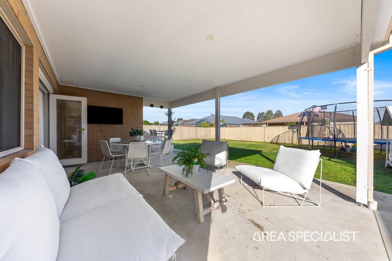 Photo - 31 Gallery Way, Pakenham VIC 3810 - Image 4