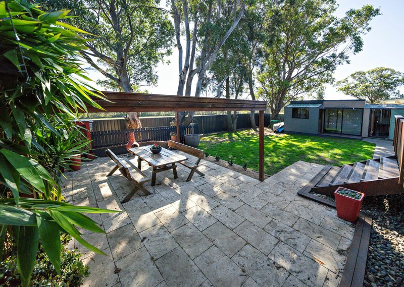 Photo - 31 Gannet Crescent, Old Bar NSW 2430 - Image 6