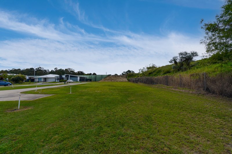 Photo - 31 George Circuit, Bald Hills QLD 4036 - Image 5