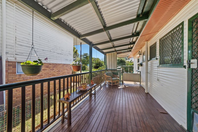 Photo - 31 Gertrude Street, Strathpine QLD 4500 - Image 4