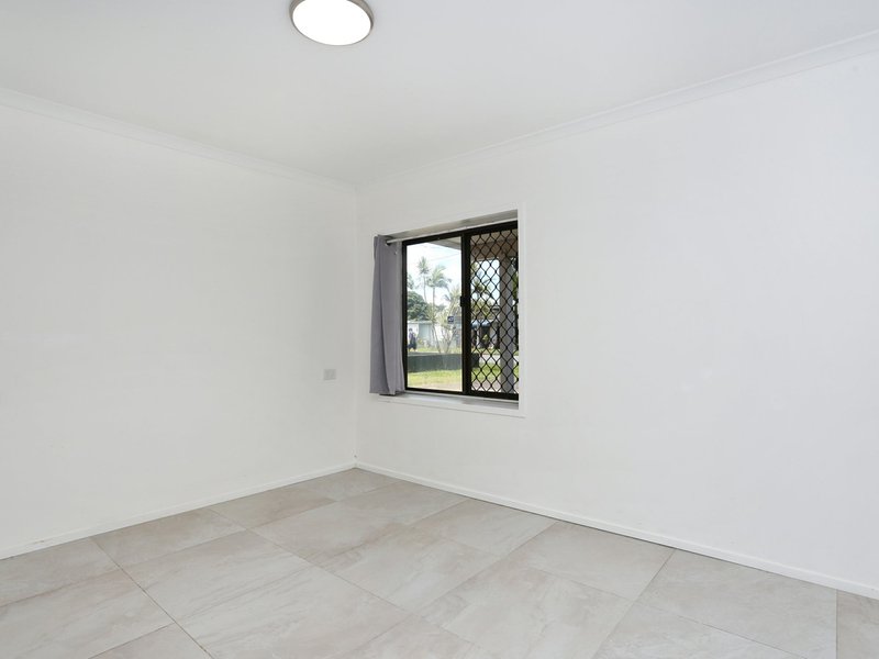 Photo - 31 Gidya Avenue, Bongaree QLD 4507 - Image 7