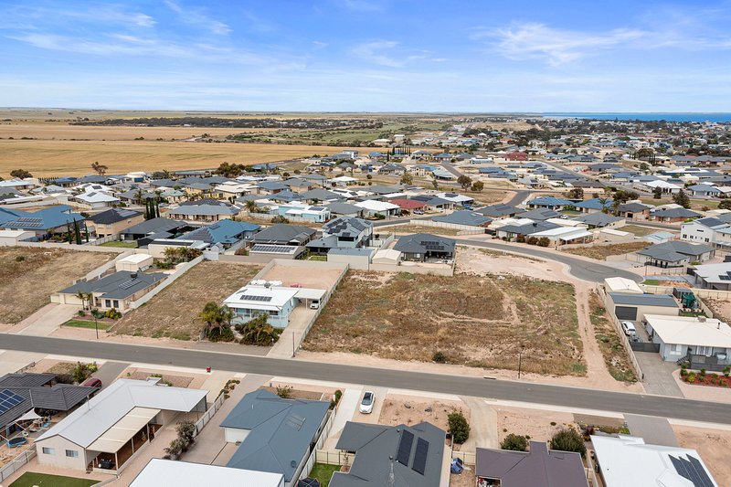 Photo - 31 Gill Street, Moonta Bay SA 5558 - Image 16