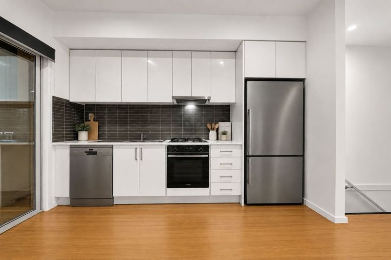 Photo - 3/1 Gladstone Parade, Glenroy VIC 3046 - Image 3