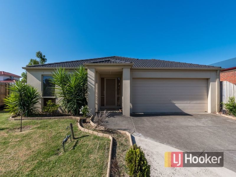 31 Glenora Way, Hampton Park VIC 3976