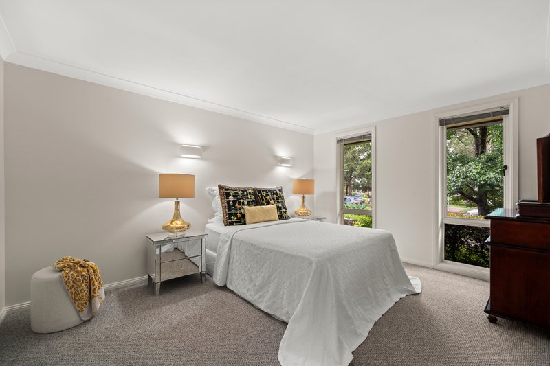 Photo - 31 Glenrowan Avenue, Kellyville NSW 2155 - Image 15