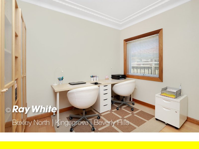 Photo - 31 Glenwall Street, Kingsgrove NSW 2208 - Image 5