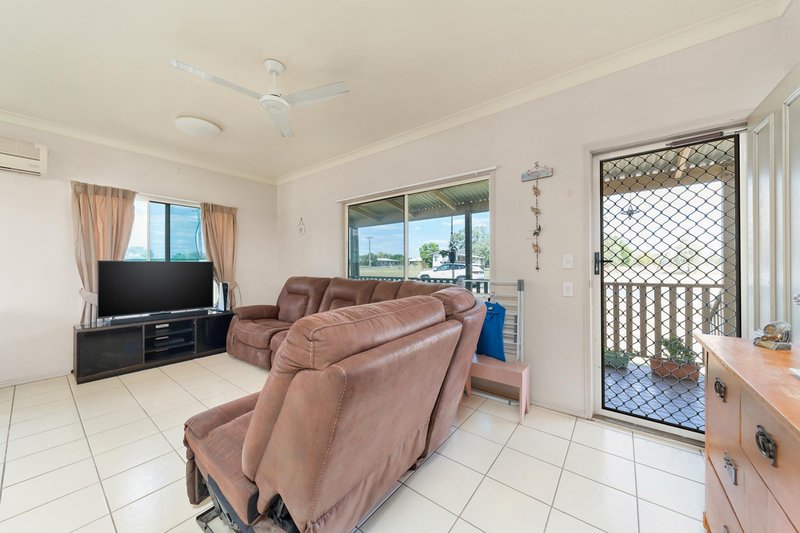 Photo - 31 Gordon Street, Capella QLD 4723 - Image 9