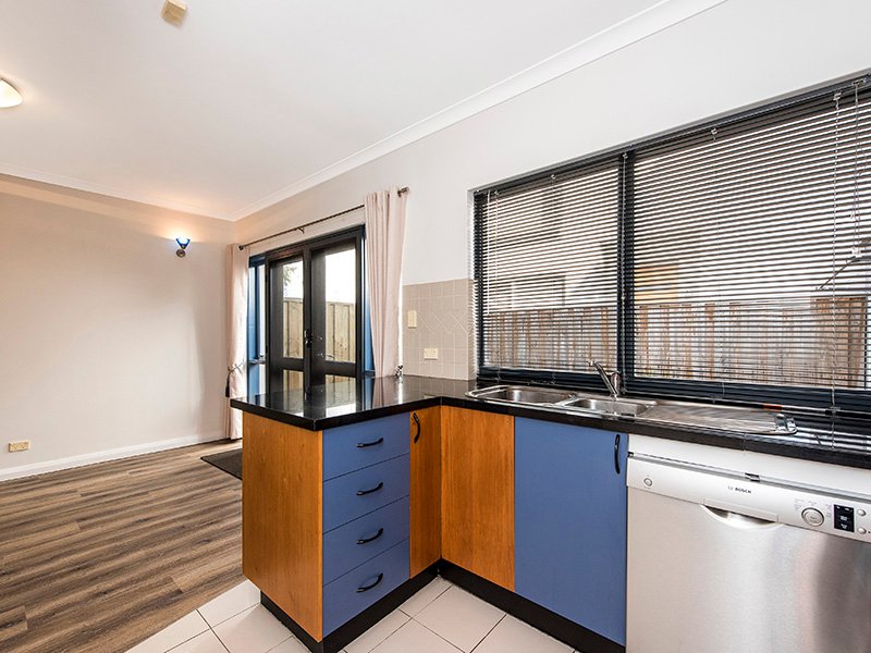 Photo - 3/1 Hammond Street, West Perth WA 6005 - Image 6