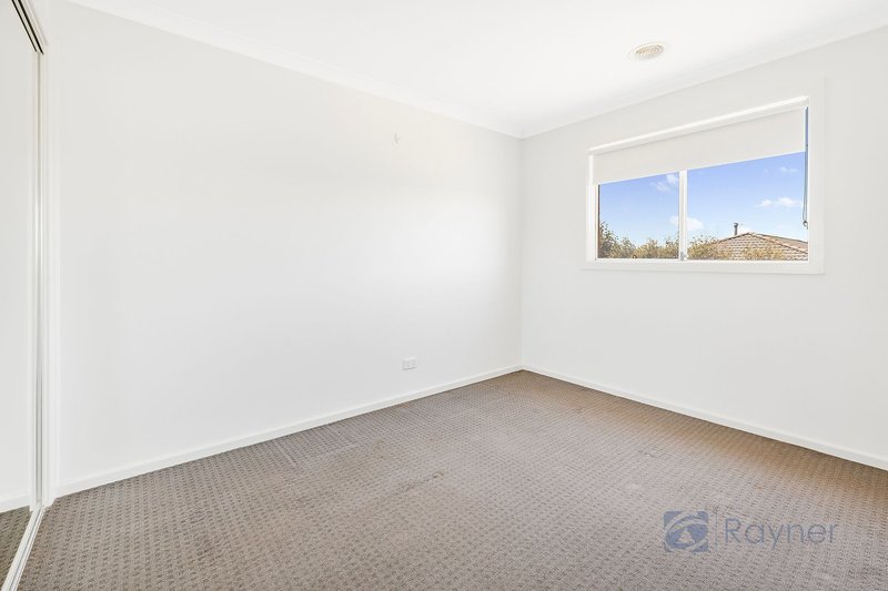 Photo - 31 Harry Vallence Drive, Maddingley VIC 3340 - Image 9