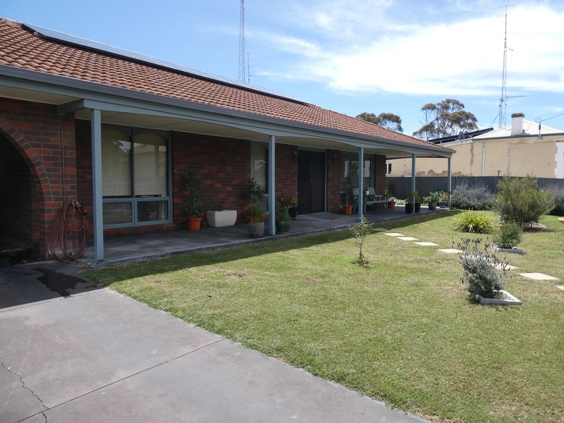 Photo - 31 Hay Street, Kadina SA 5554 - Image 2