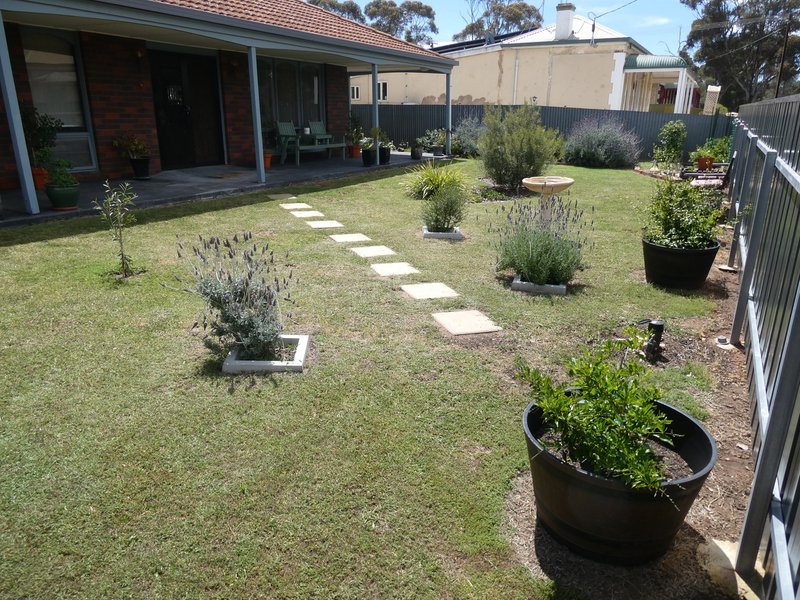 Photo - 31 Hay Street, Kadina SA 5554 - Image 3