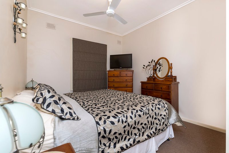 Photo - 31 Haynes Street, Elizabeth Grove SA 5112 - Image 6