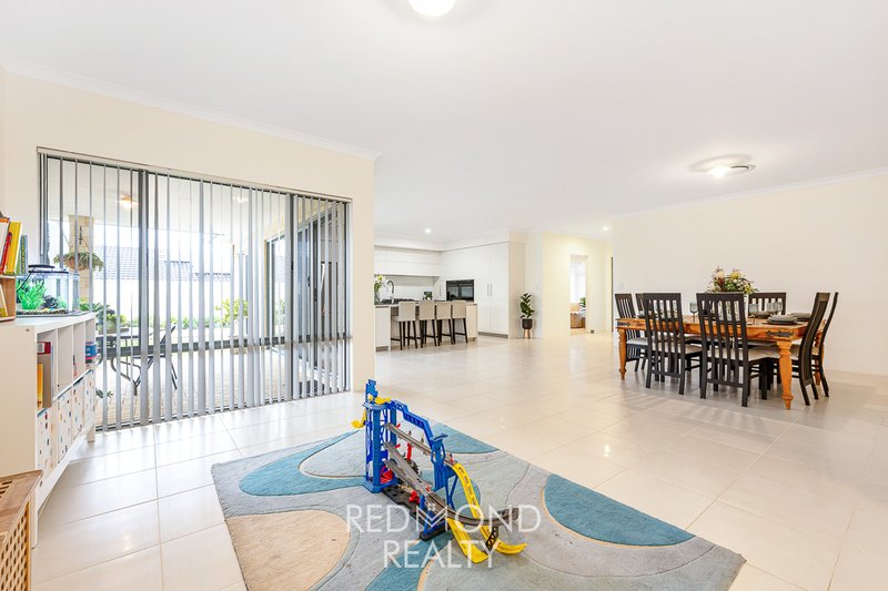 Photo - 31 Hazelbury Street, Greenwood WA 6024 - Image 11