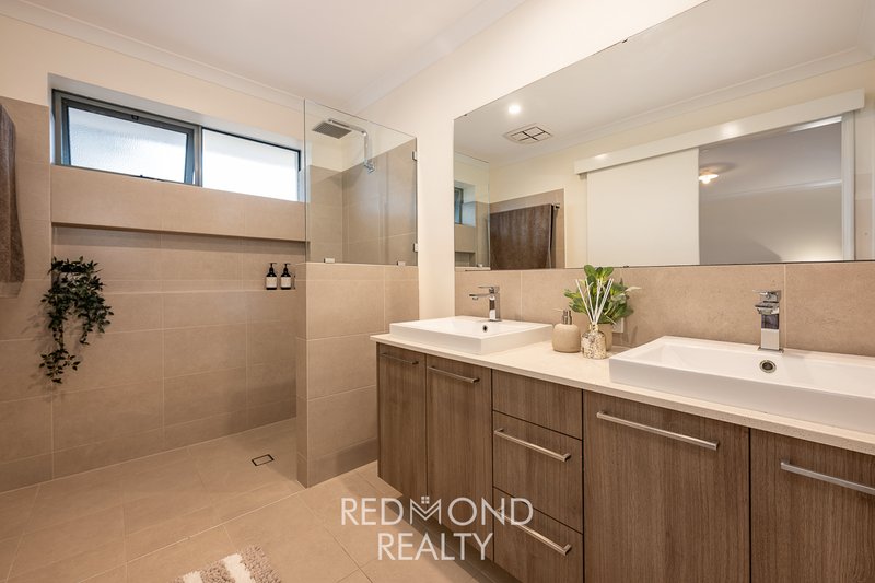 Photo - 31 Hazelbury Street, Greenwood WA 6024 - Image 17