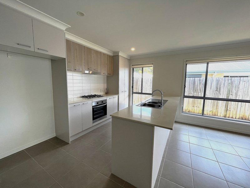 Photo - 31 Helmore Road, Jacobs Well QLD 4208 - Image 6